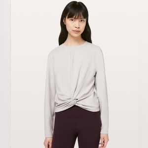 Lululemon Tuck & Gather Pullover
Heathered Mod Stargaze